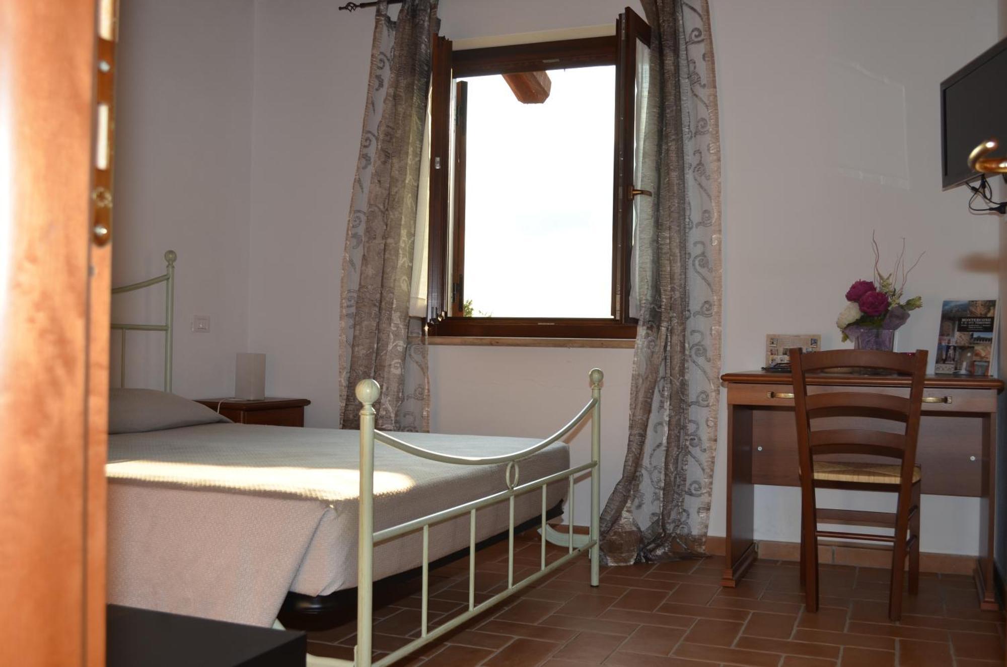 Agriturismo Casale Contessa Montebuono  Exteriör bild